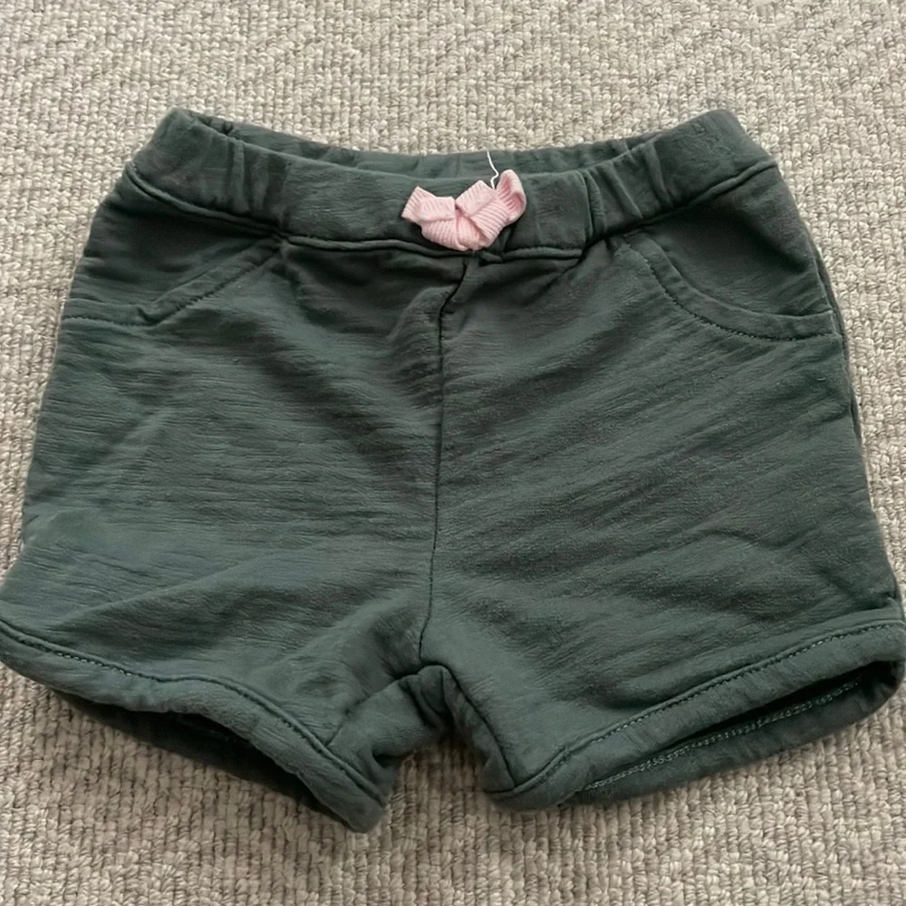 Carters Girls Olive Green Shorts 9 M